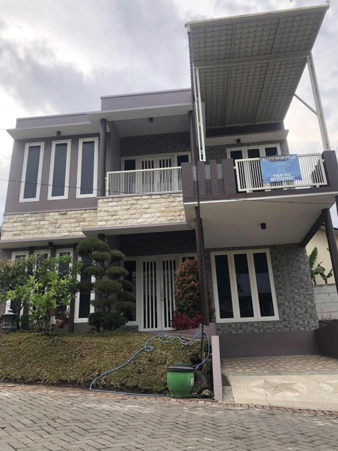 Villa Kusuma Hill A8 Batu  Kültér fotó