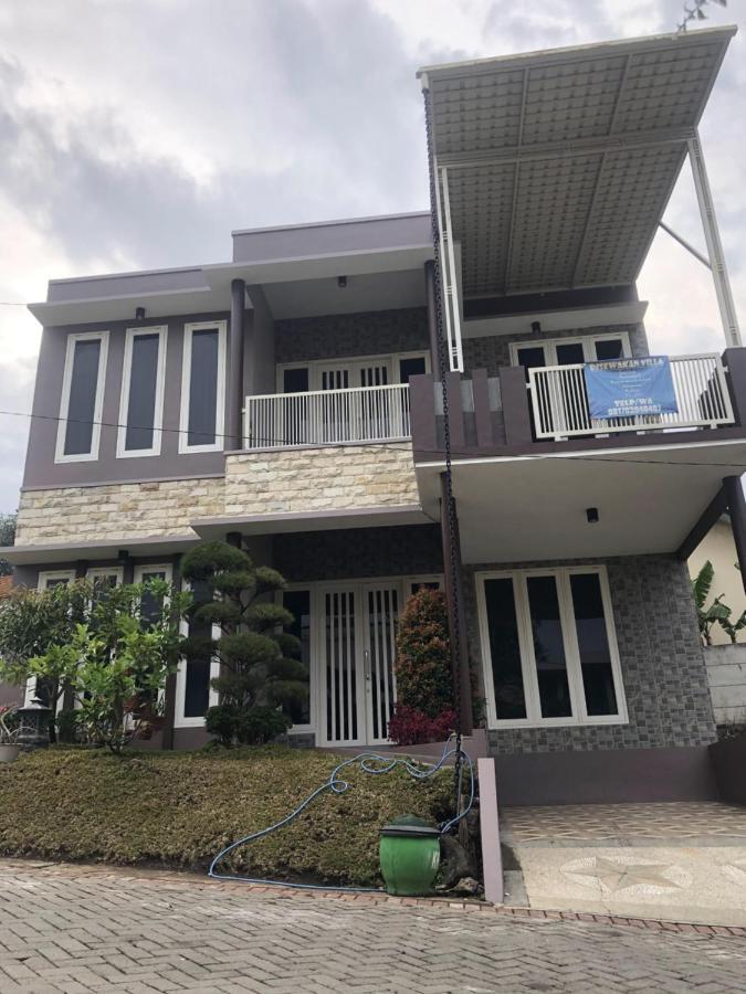 Villa Kusuma Hill A8 Batu  Kültér fotó