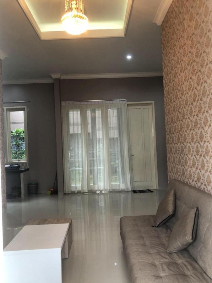 Villa Kusuma Hill A8 Batu  Kültér fotó