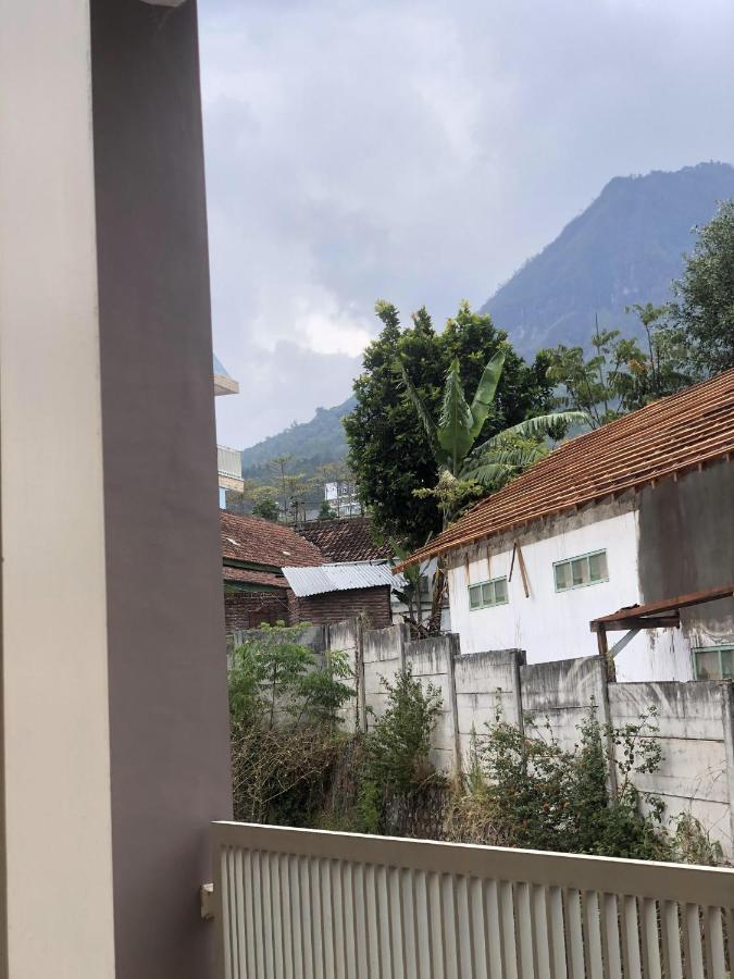 Villa Kusuma Hill A8 Batu  Kültér fotó