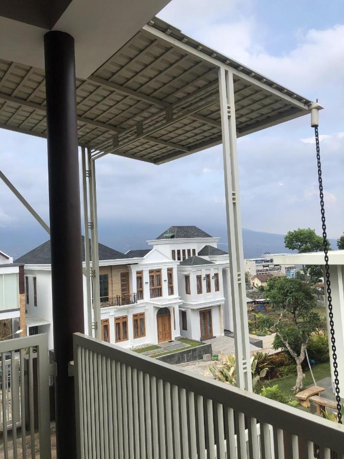 Villa Kusuma Hill A8 Batu  Kültér fotó