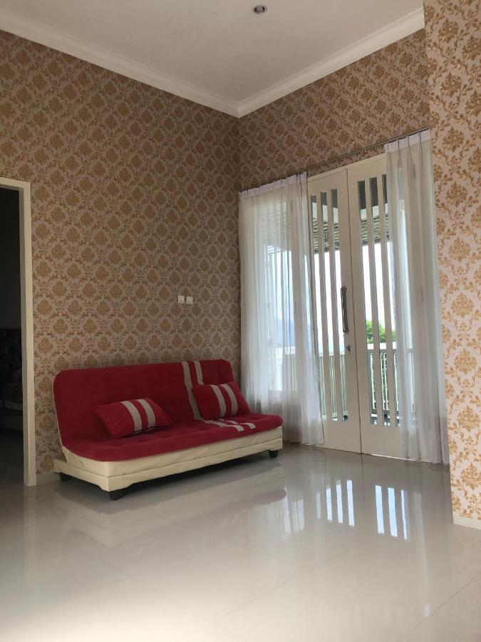 Villa Kusuma Hill A8 Batu  Kültér fotó